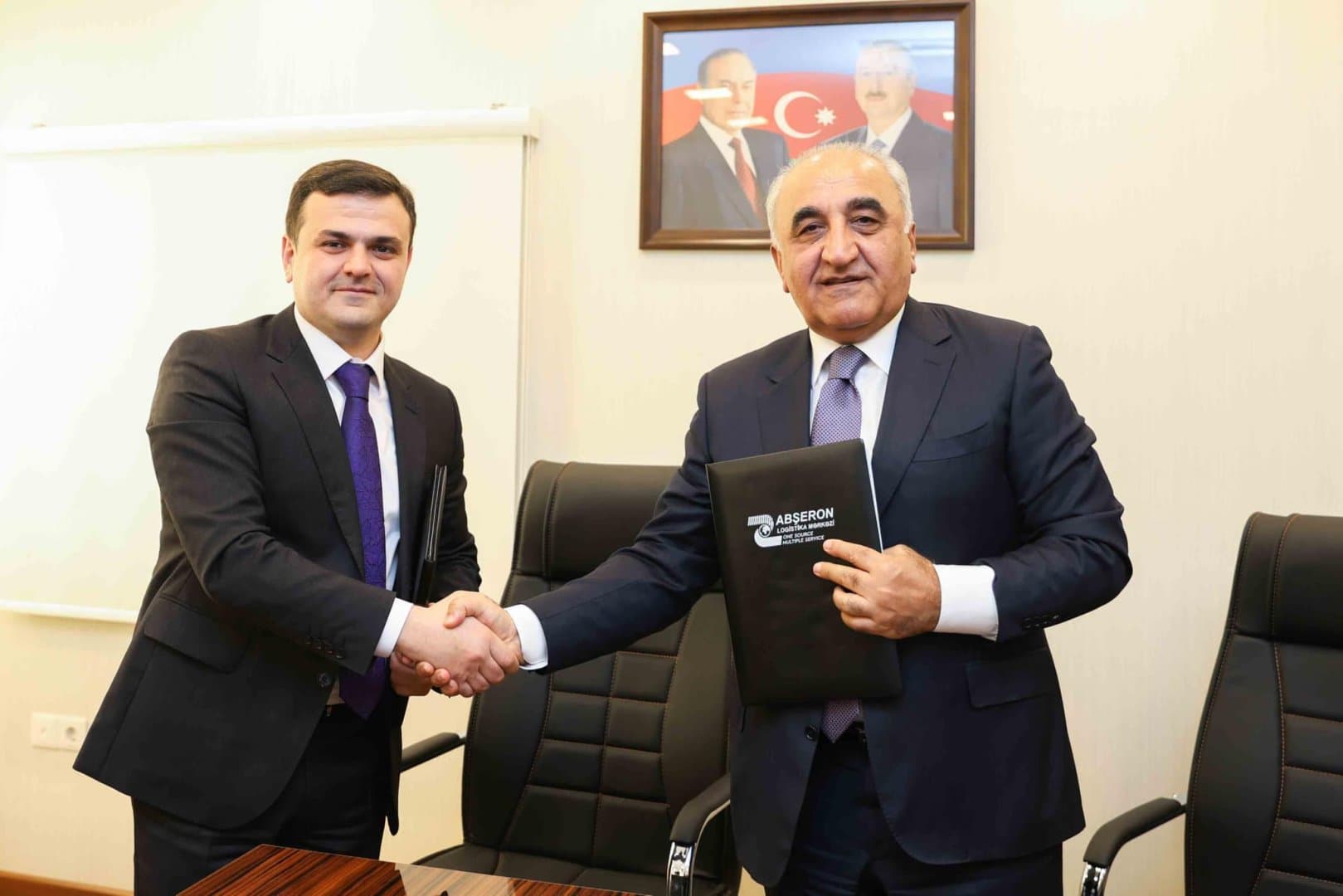 UNEC ilə Abşeron Logistika Mərkəzi arasında memorandum imzalanıb