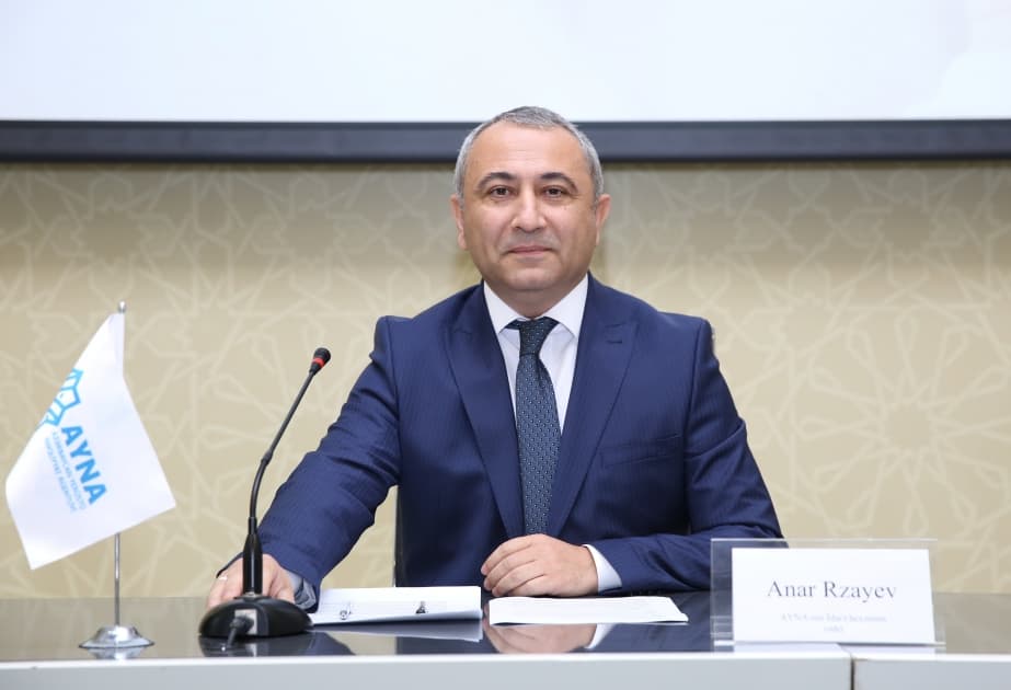 Bakıda bir il ərzində nəqliyyat vasitələri ilə təxminən 2 milyard səfər edilib - Anar Rzayev