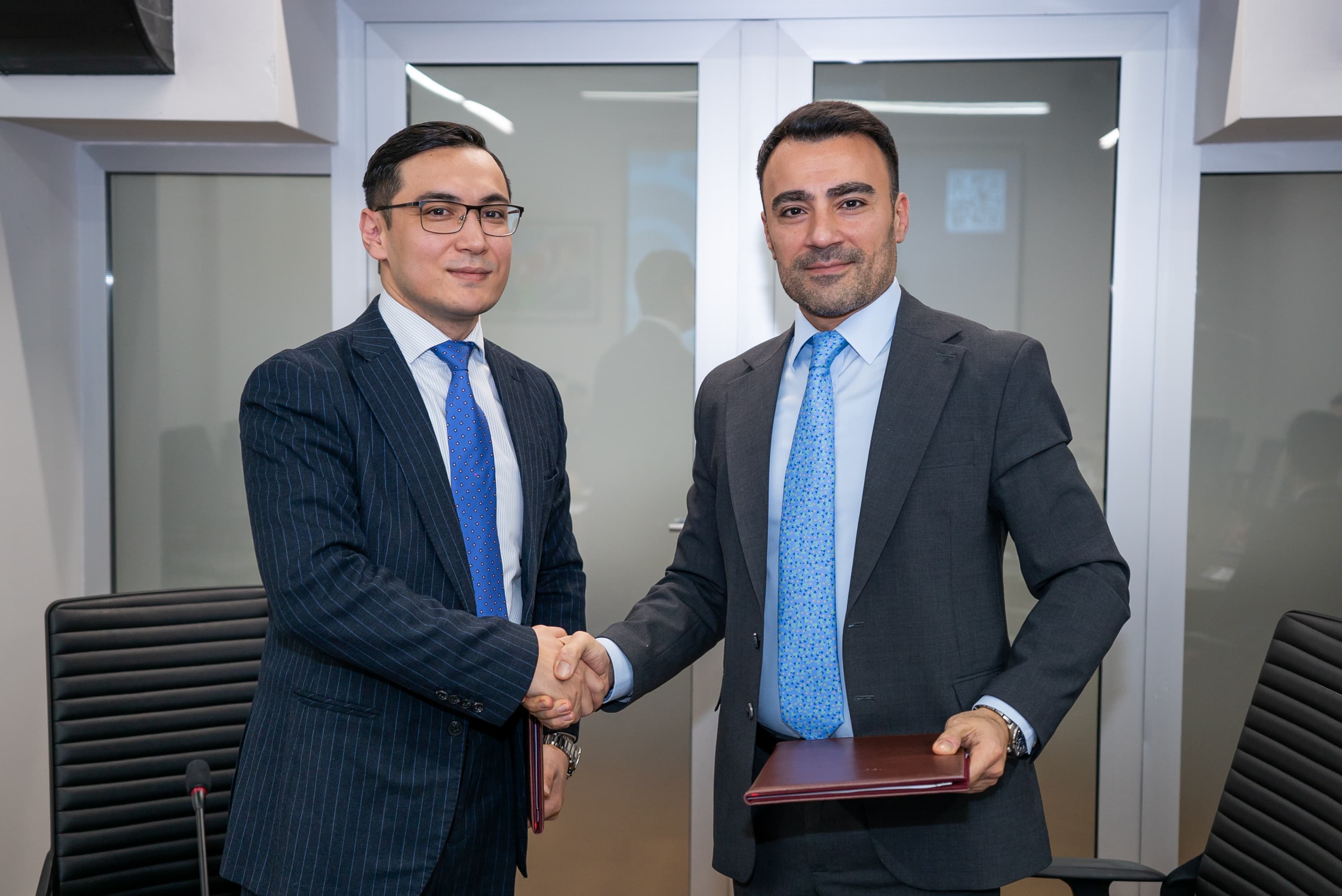 Bakı Fond Birjası ilə Astana Yaşıl Maliyyə Mərkəzi arasında memorandum imzalanıb