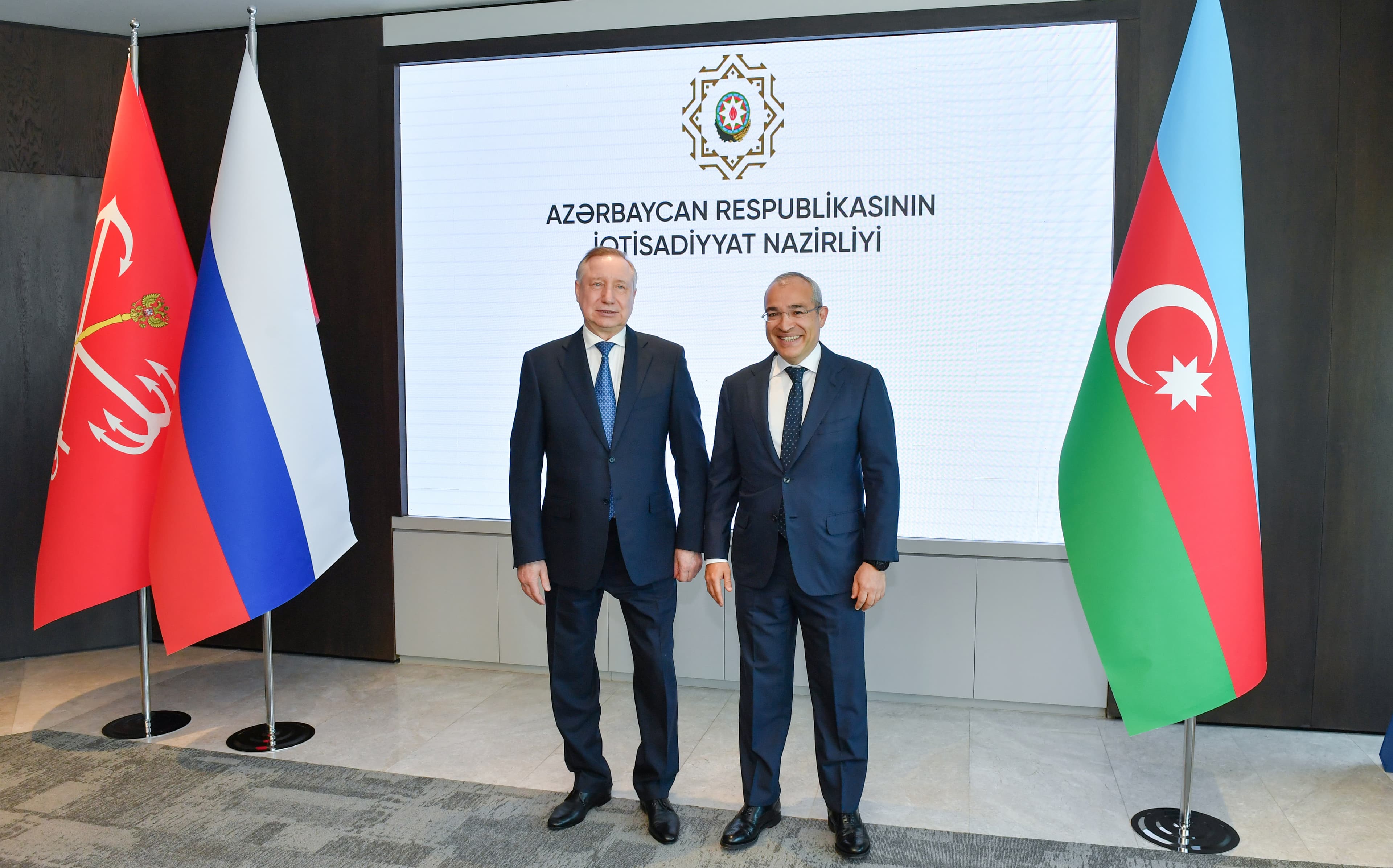 Sankt-Peterburqla birgə fəaliyyətin gücləndirilməsi imkanları nəzərdən keçirilib