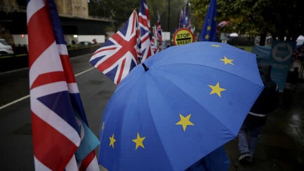 Aİ Brexit-in gənc əhaliyə təsirini azaltmaq istəyir