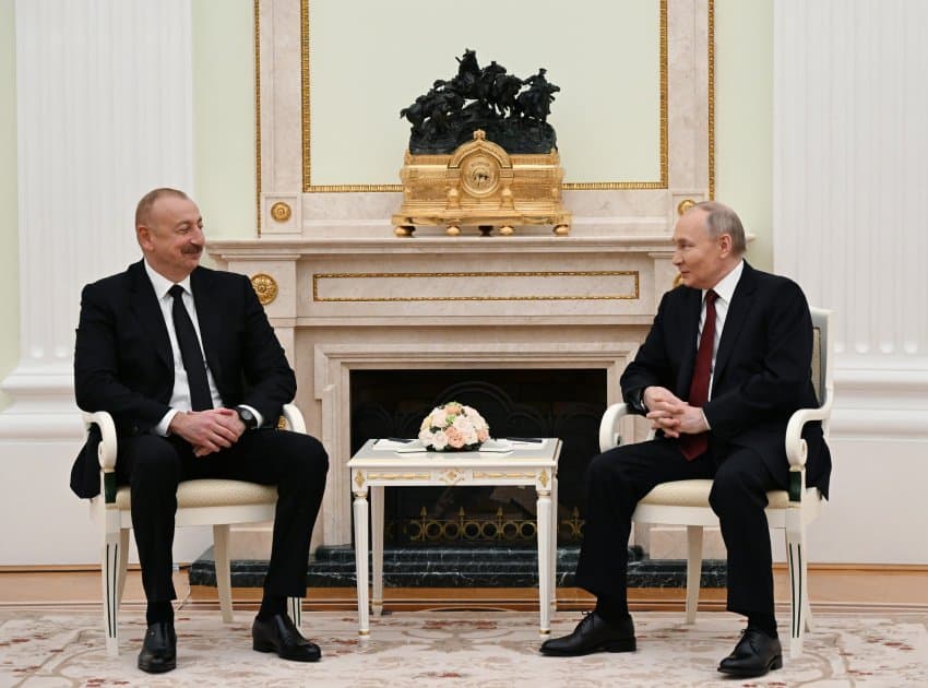 Prezident İlham Əliyevin Prezident Vladimir Putinlə təkbətək görüşü olub