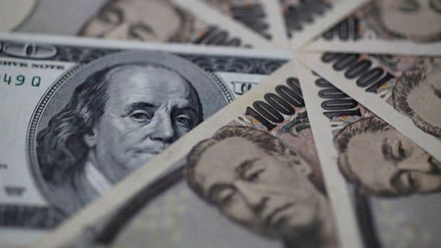 Yen dollar qarşısında 34 ilin ən aşağı səviyyəsinə çatıb