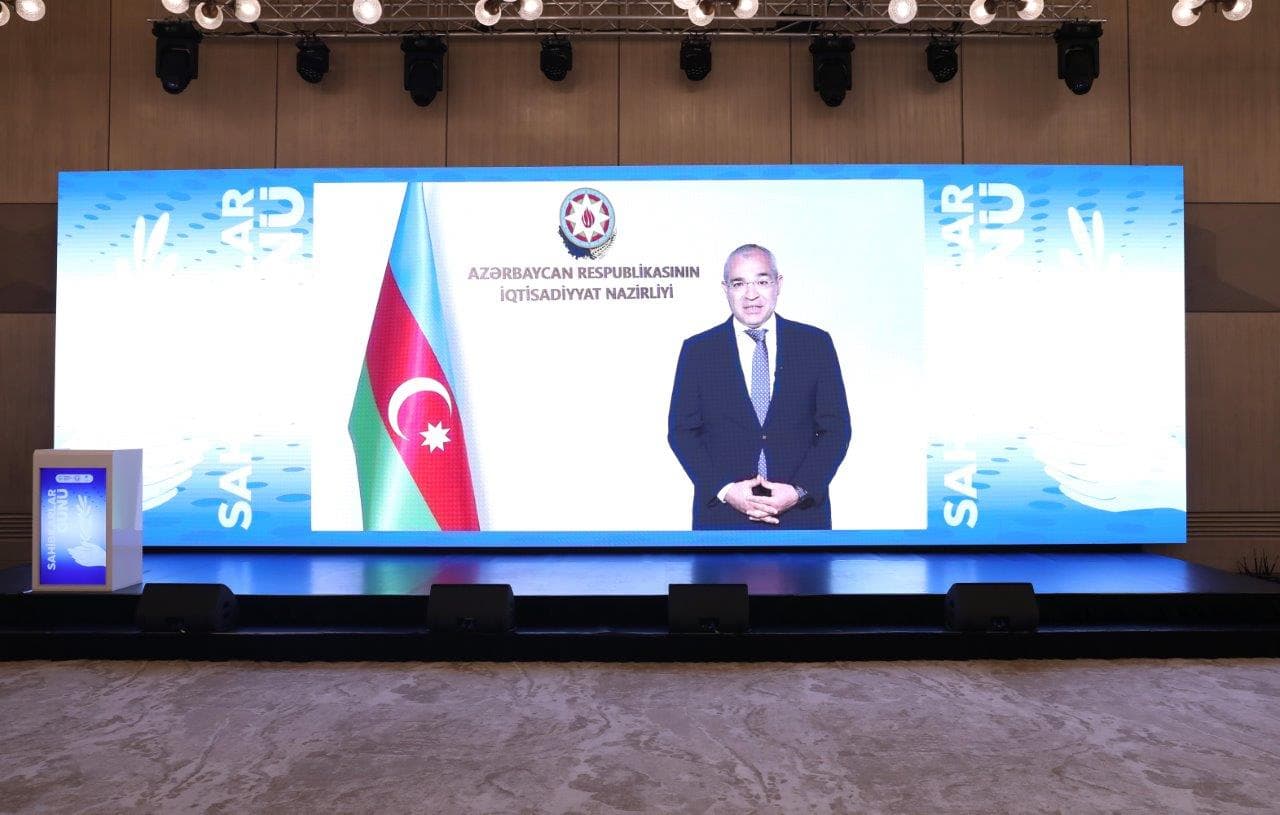 “Sahibkarlar Günü”nə həsr olunmuş konfrans keçirilib