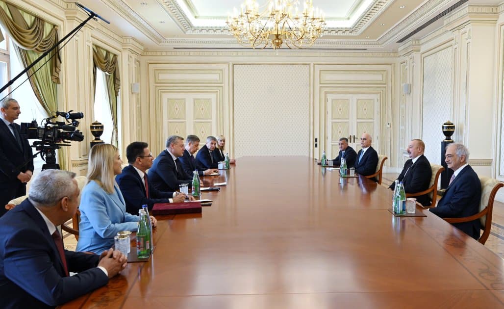 Prezident İlham Əliyev Rusiya Federasiyası Həştərxan vilayətinin qubernatorunu qəbul edib