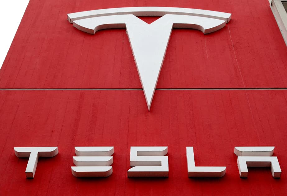 “Tesla” Çində “robotaksi” pilot layihəsinə start verir
