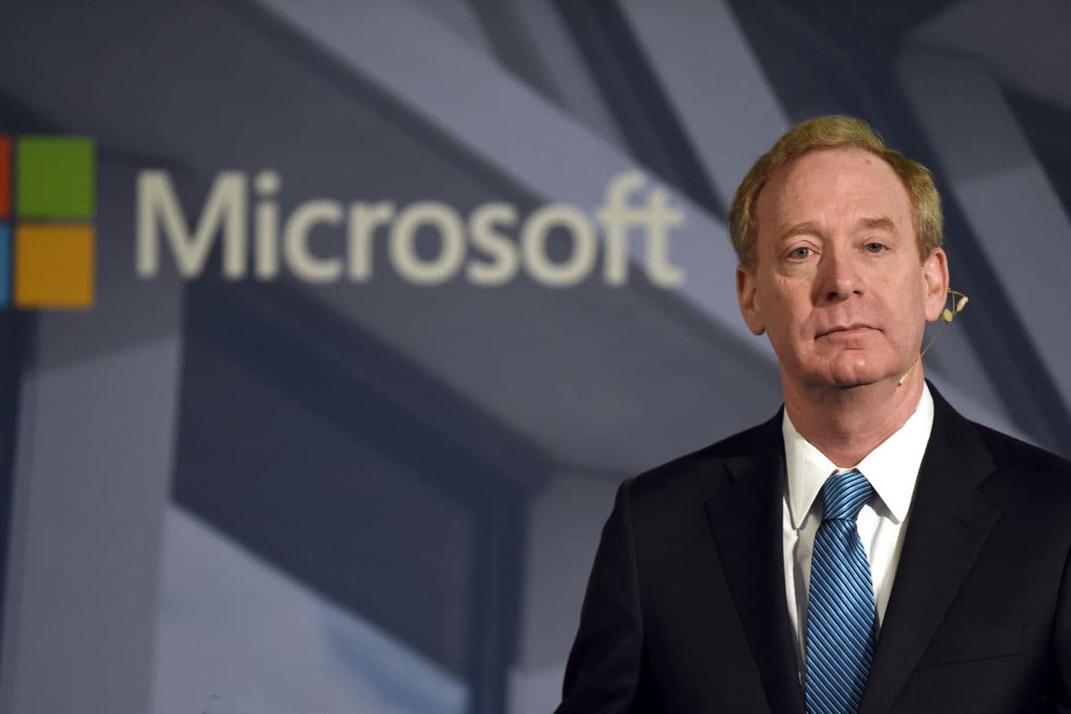 “Microsoft” şirkəti Fransada məlumat mərkəzlərinin inkişafı üçün dörd milyard avro sərmayə qoyacağını açıqlayıb