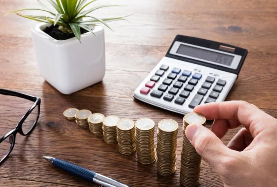 AMB işçilərinə çəkdiyi xərci 14,5 % artırıb, verdiyi kreditləri 12,9 % azaldıb