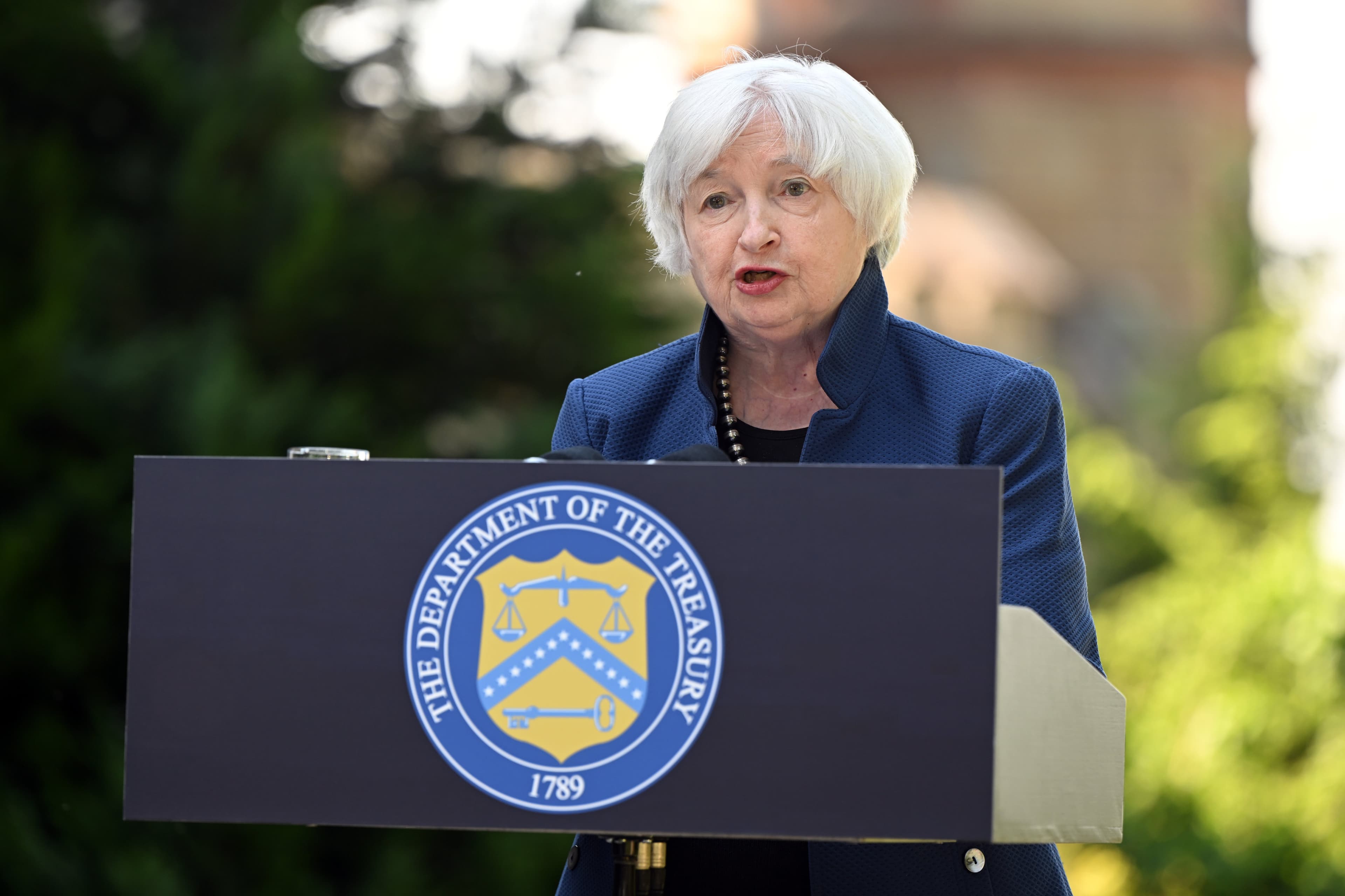 Yellen valyuta müdaxiləsinin nadir və yaxşı qeyd olunmasını istəyir