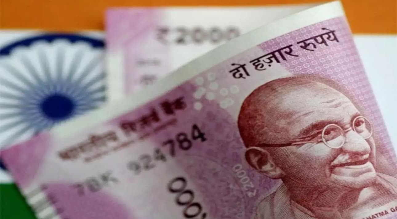 Hindistan rupisi RBI səhmləri və dividendləri ilə 5 ayda ən çox bahalaşıb