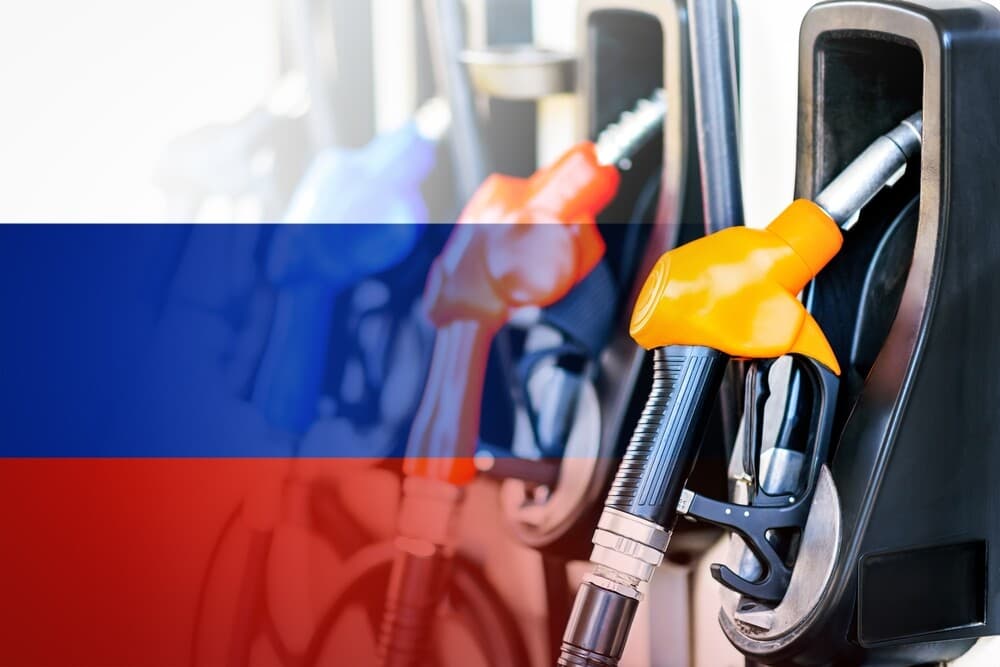 Bu il Rusiyada avtomobil benzini istehsalı 1,7 % azalıb