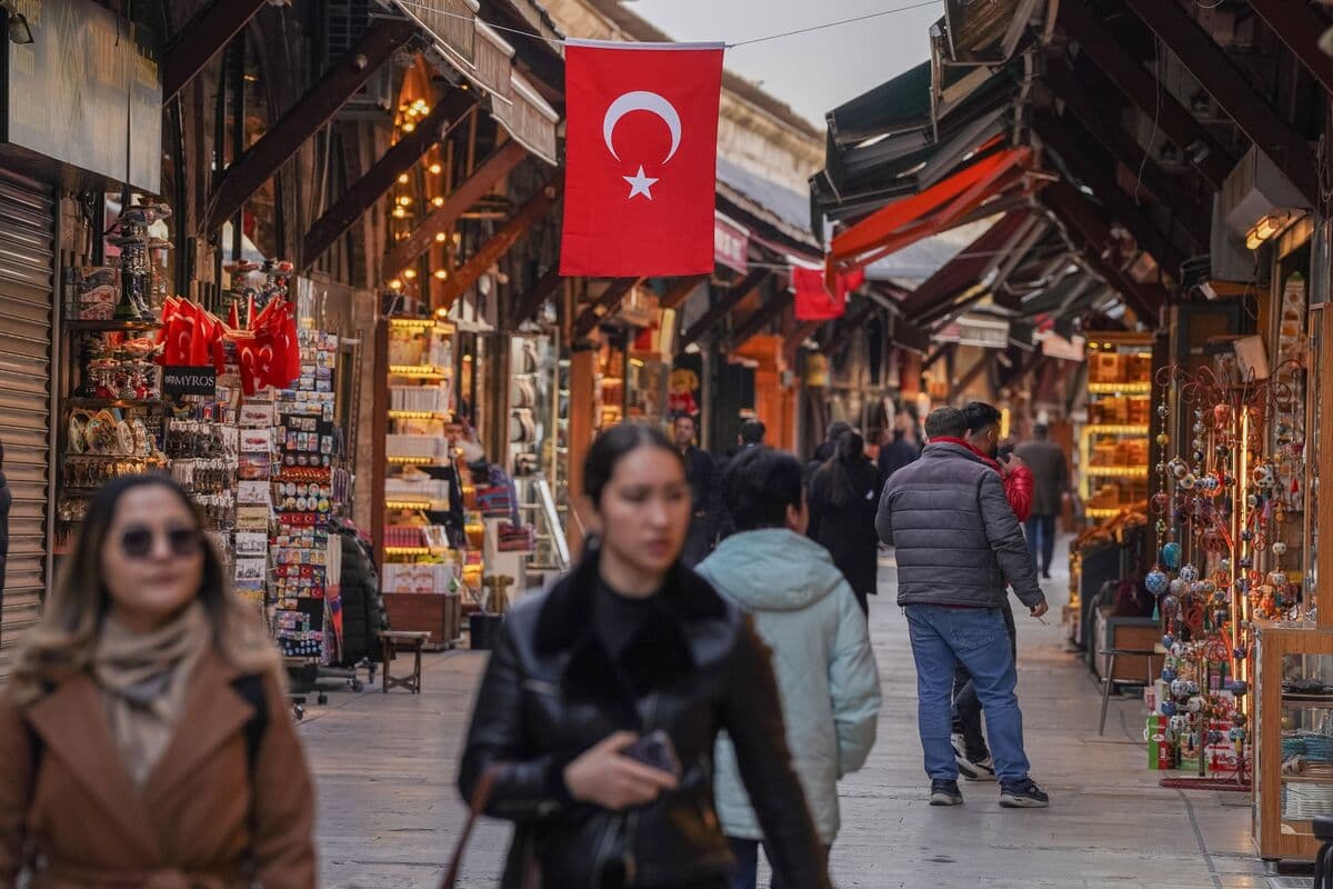 Türkiyədə inflyasiya 75%-i keçib, amma ən ciddi böhran böyük ehtimalla arxada qalıb