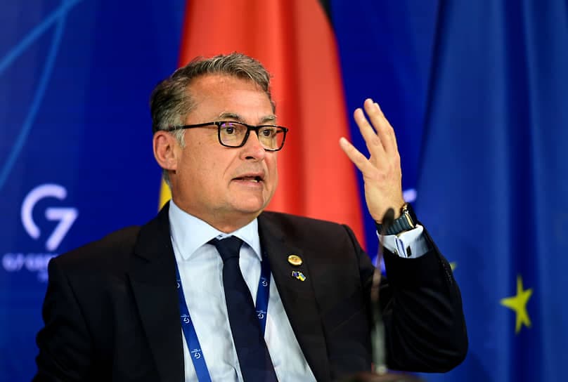 ECB rəsmiləri faiz dərəcəsinin aşağı salınmasını məntiqli addım hesab edirlər
