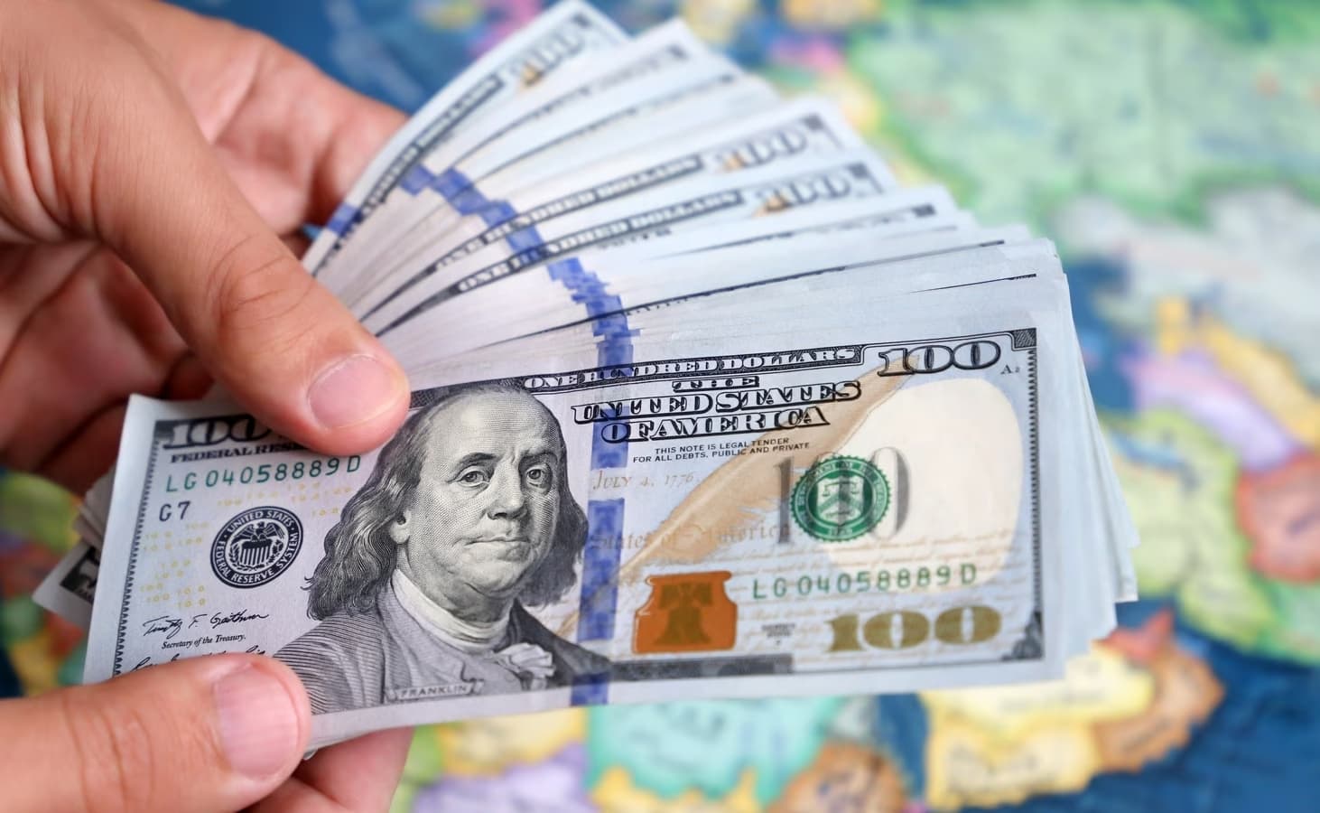 Azərbaycanda banklara sürətli pul köçürmə sistemləri vasitəsi ilə 607.5 milyon manat vəsait daxil olub