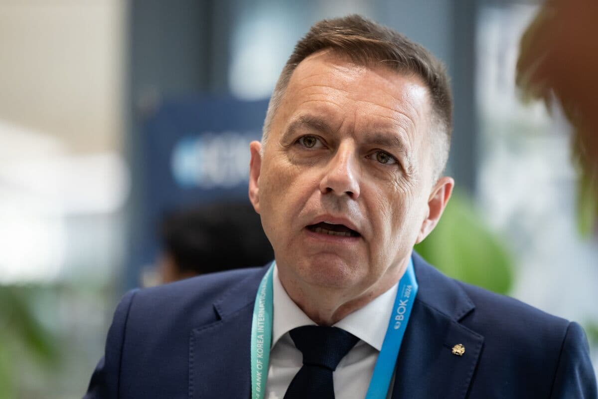 ECB növbəti faiz endirimini qiymətləndirmək üçün sentyabr ayına qədər gözləməlidir