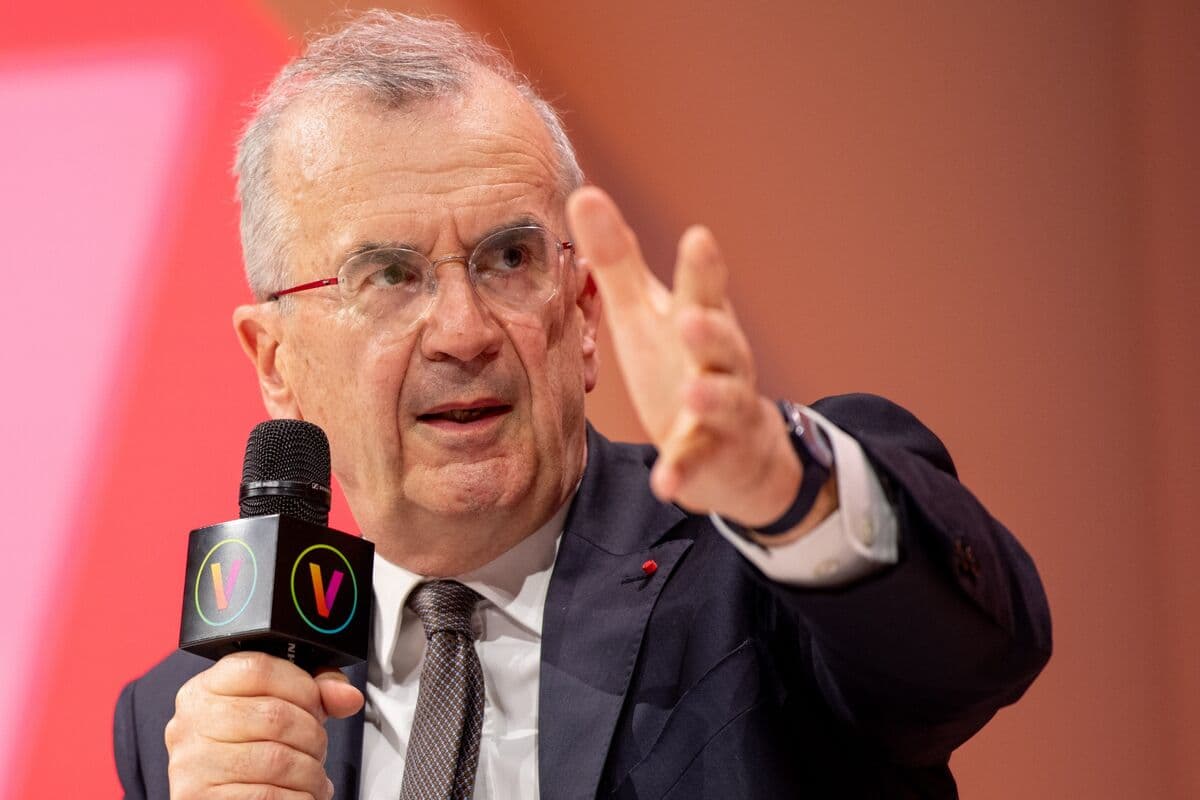 Villeroy deyir ki, ECB qətiyyətli ixtisarlardan sonra nə tələsməli, nə də tərəddüd etməməlidir