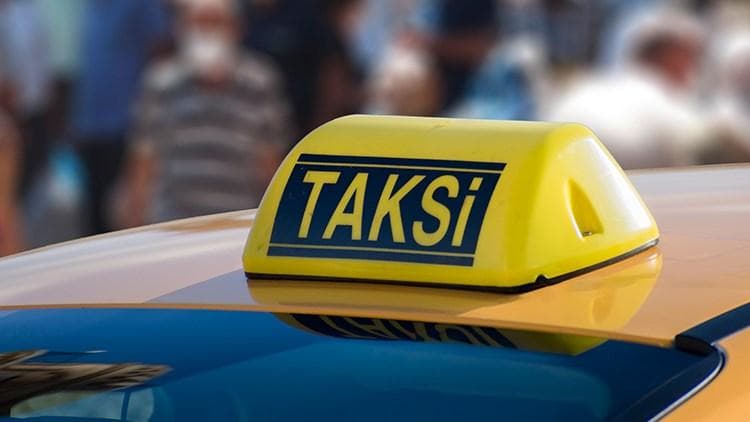 Taksi fəaliyyəti üçün buraxılış kartı alan nəqliyyat vasitələrinin SAYI AÇIQLANIB