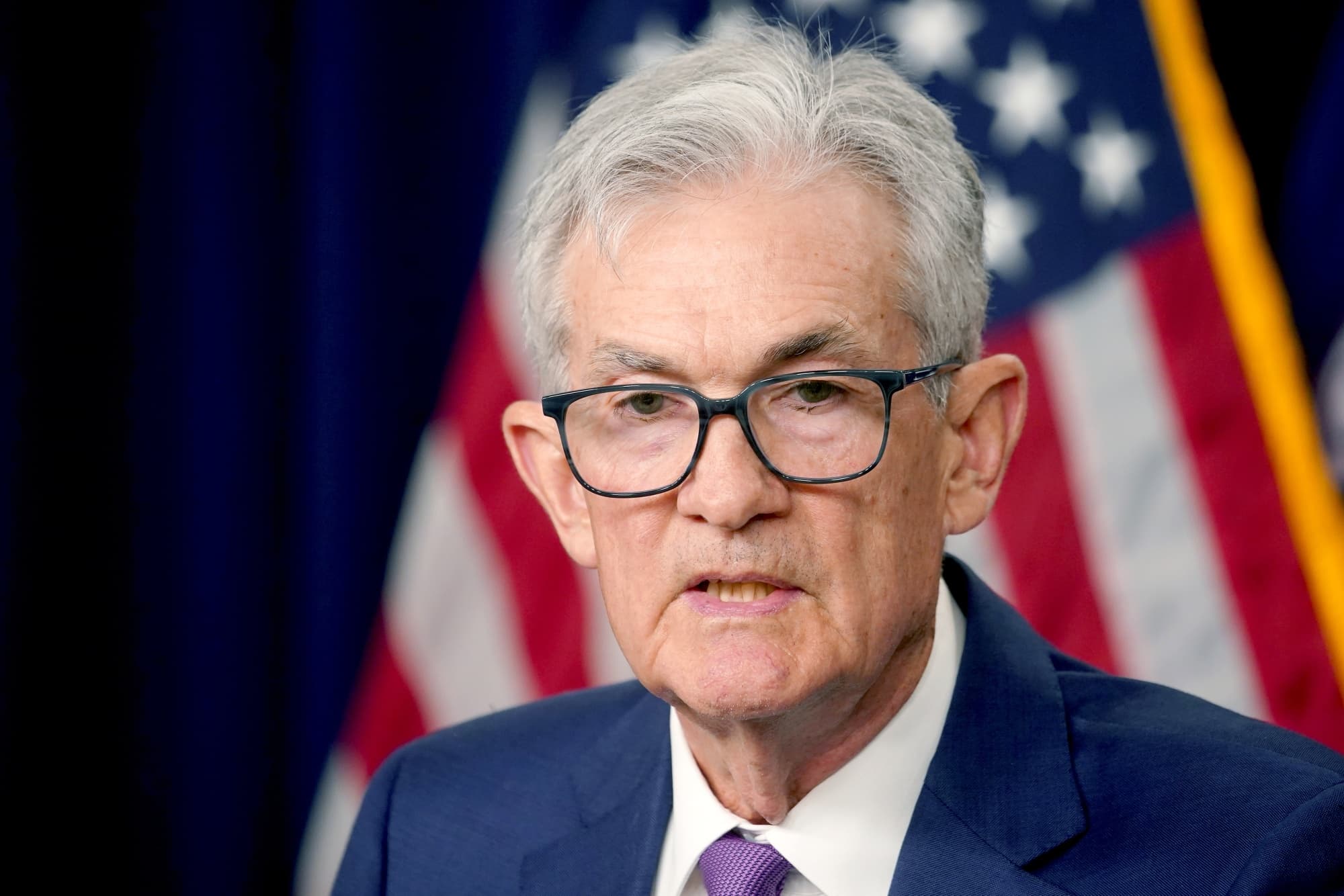 S&P 500 indeksi, ABŞ istiqrazlarının Fed-dən qabaq düşməsi fonunda 5400 bəndi keçdi: bazar nəticələri