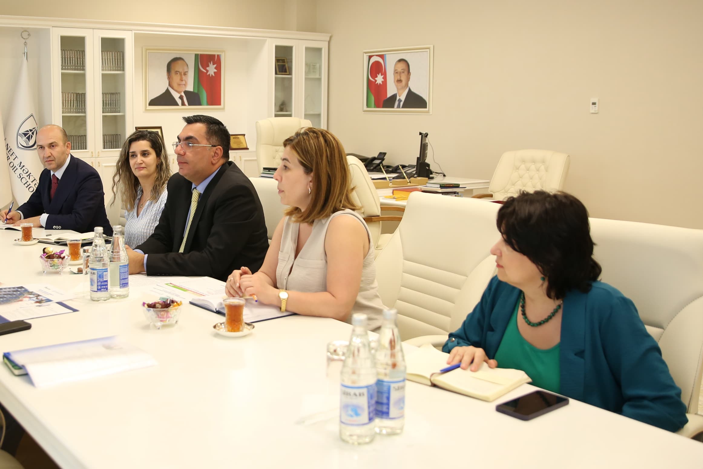 Braziliya səfiri Bakı Ali Neft Məktəbində