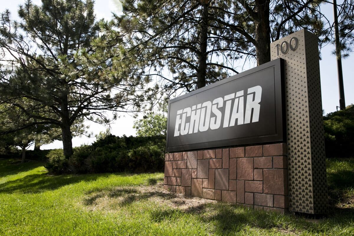 EchoStar Hughes kreditorları icarə müqaviləsini araşdırmaq üçün vəkilləri işə götürür