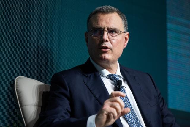 SNB-nin səssizliyi dərəcələrin azaldılması ilə bağlı daha bir maraqlı inkişafı təmsil edir