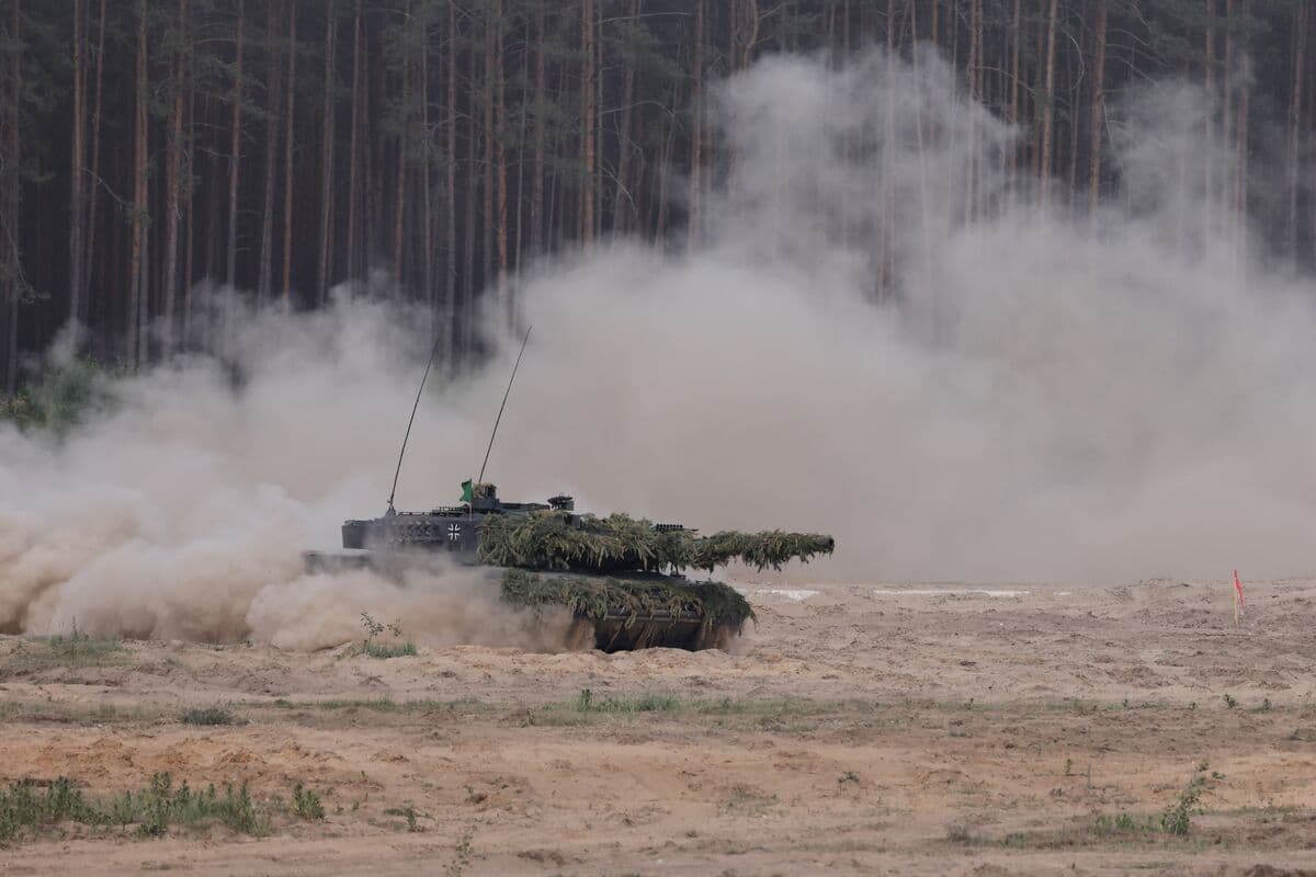 Almaniya 2,9 milyard avroluq tank sifarişi ilə hərbi genişlənməni dəstəkləyir