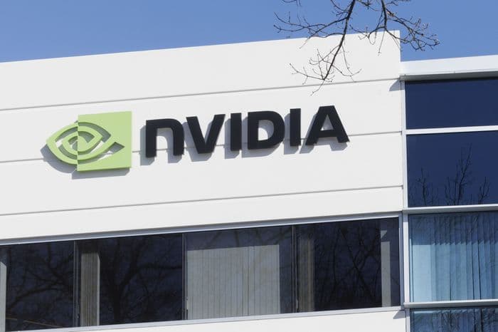 Nvidia, bir baloncuqla bağlı yeni qorxuları gücləndirərkən, texnoloji ehtiyat şübhələrini əzdi