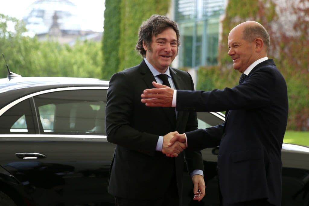 Scholz və Miley AB ilə Mercosur arasında azad ticarət sazişinin tezliklə bağlanmasını tələb edir