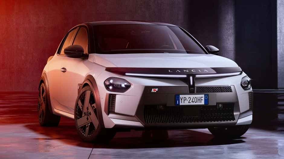 Lancia Ypsilon Ibrida və Elettrica: qiymətləri və xüsusiyyətləri