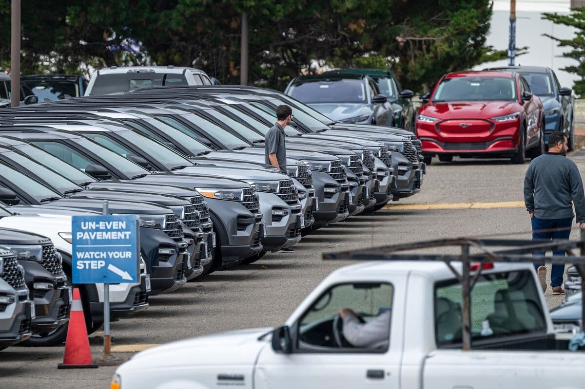 GM və Honda, ABŞ-da avtomobil satışlarının ləngiməsi ehtimalı ilə dilerlərin sındırılmasının təsirini görür