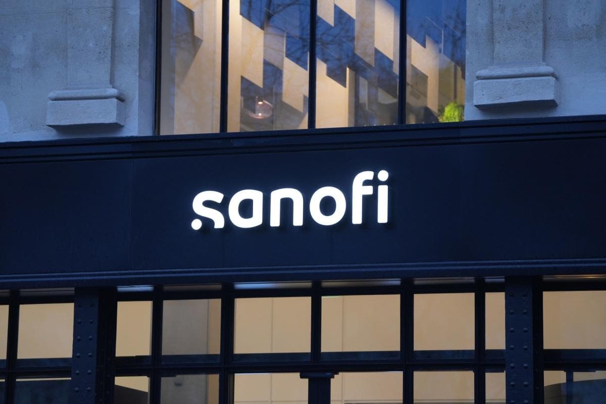 Bain və Cinven Sanofi üçün birgə 20 milyard dollarlıq təklifi nəzərdən keçirir.