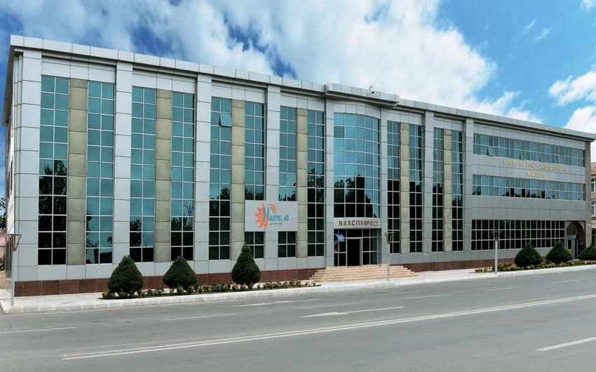 “Naxçıvanpoçt” publik hüquqi şəxsin direktoru vəzifəsindən azad olunub