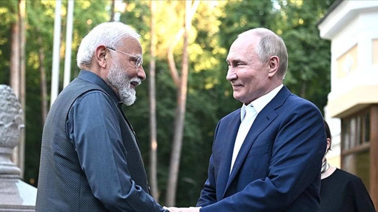 Narendra Modi Rusiyada sәfәrdәdir