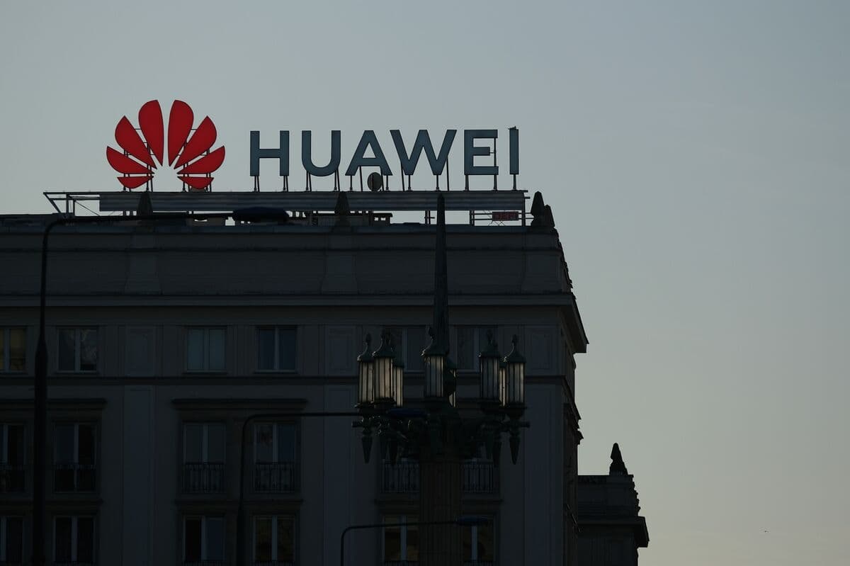 Almaniya 2026-cı ilin sonuna kimi Huawei-ni 5G əsas şəbəkəsindən çıxarmağa razılaşıb