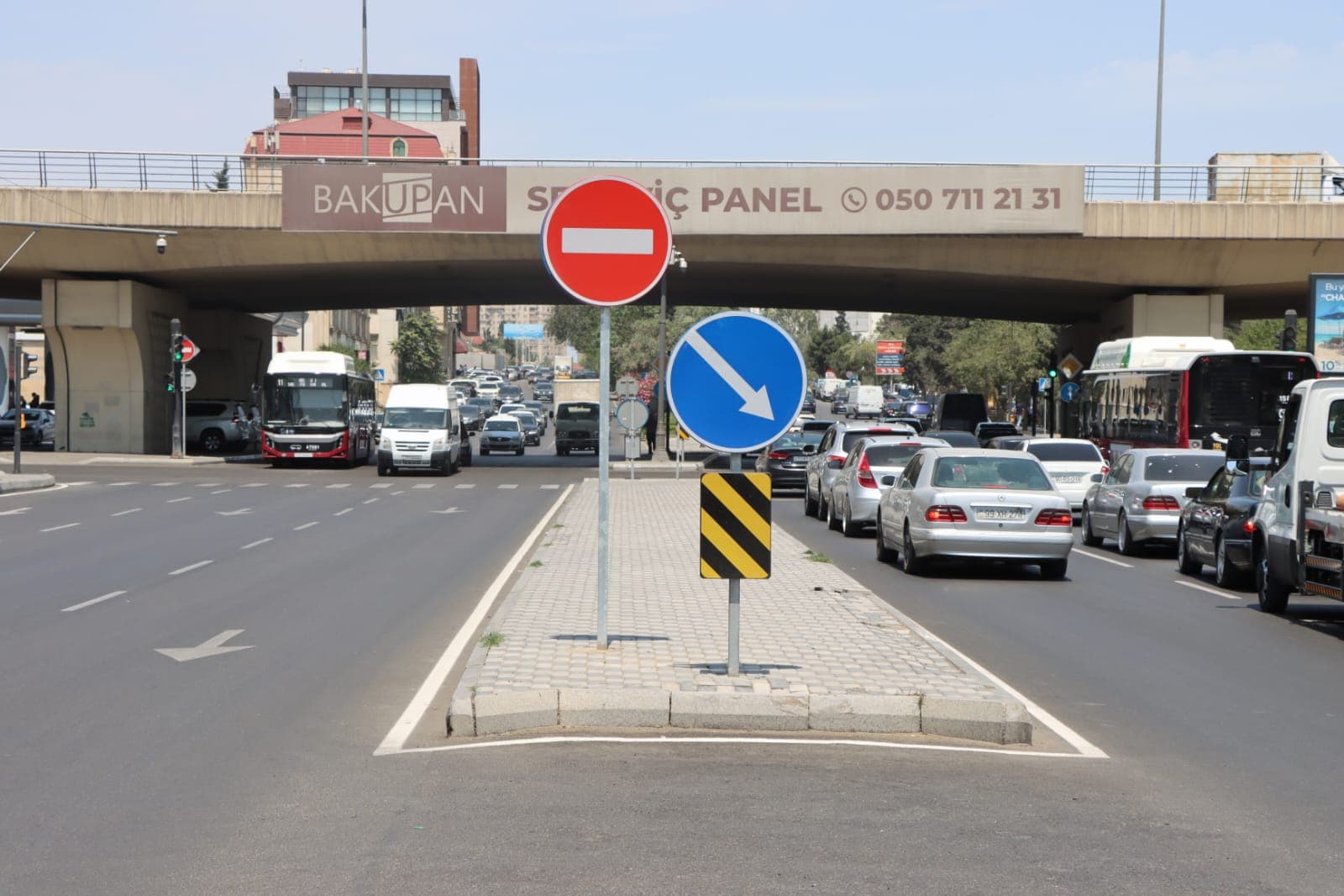 Əhməd Rəcəbli küçəsində müasir standartlara cavab verən yol infrastrukturu qurulub