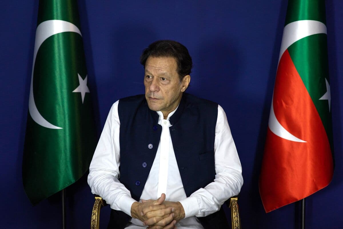 Pakistan İmran Xanın siyasi partiyasını qadağan etmək üçün iddia qaldıracaq