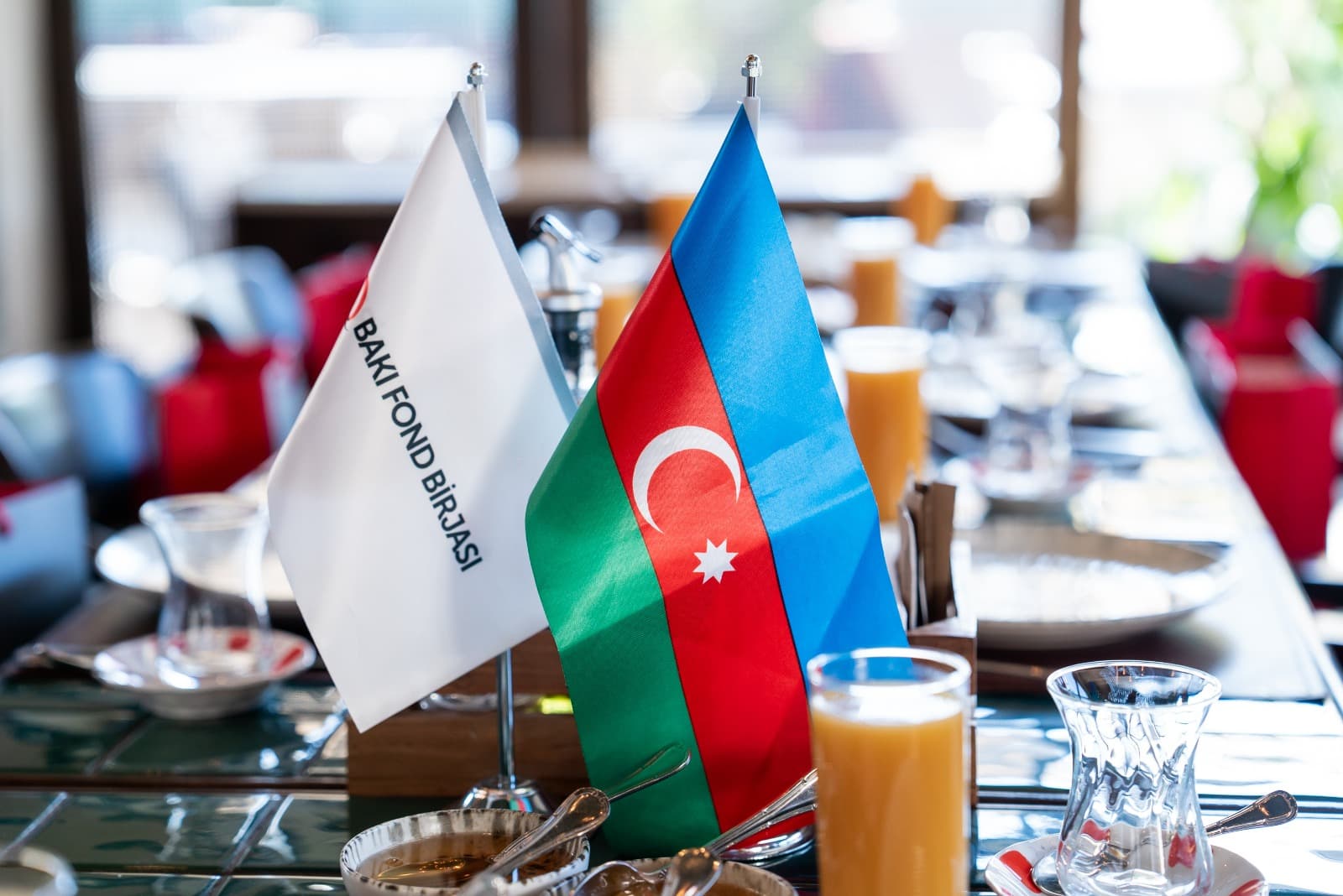 Bakı Fond Birjasının rəsmiləri Milli Mətbuat günü münasibətilə media nümayəndələri ilə görüşüb