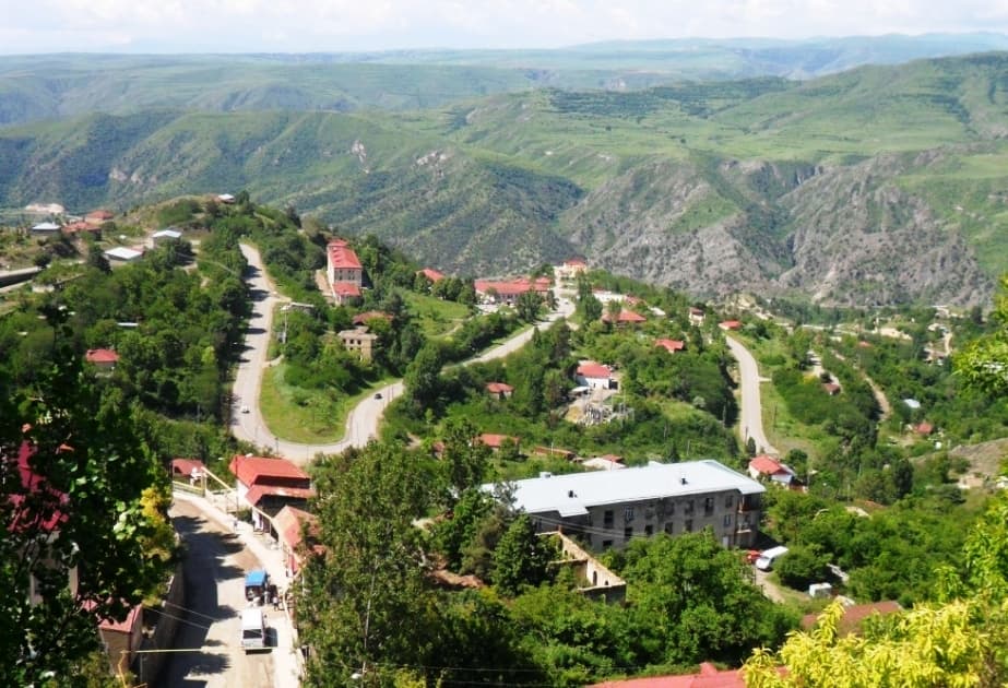 Qarabağa müntəzəm avtobus reyslərinə avqust ayı üçün biletlər satışa çıxarılacaq