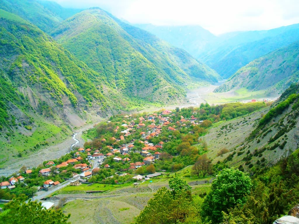 Şəki-Qax-Zaqatala-Balakən turu