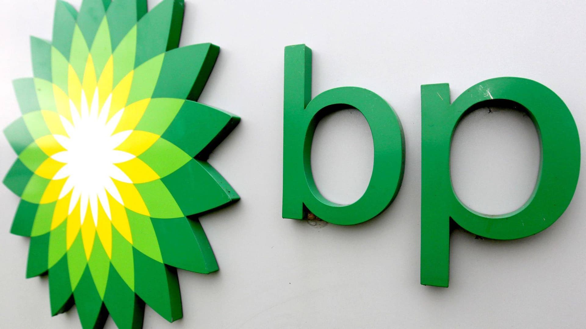BP-nin regional prezidenti Baş nazir Əli Əsədovu AÇG yatağında irihəcmli seysmik tədqiqat proqramının birinci mərhələsinin uğurla yekunlaşması barədə məlumatlandırıb
