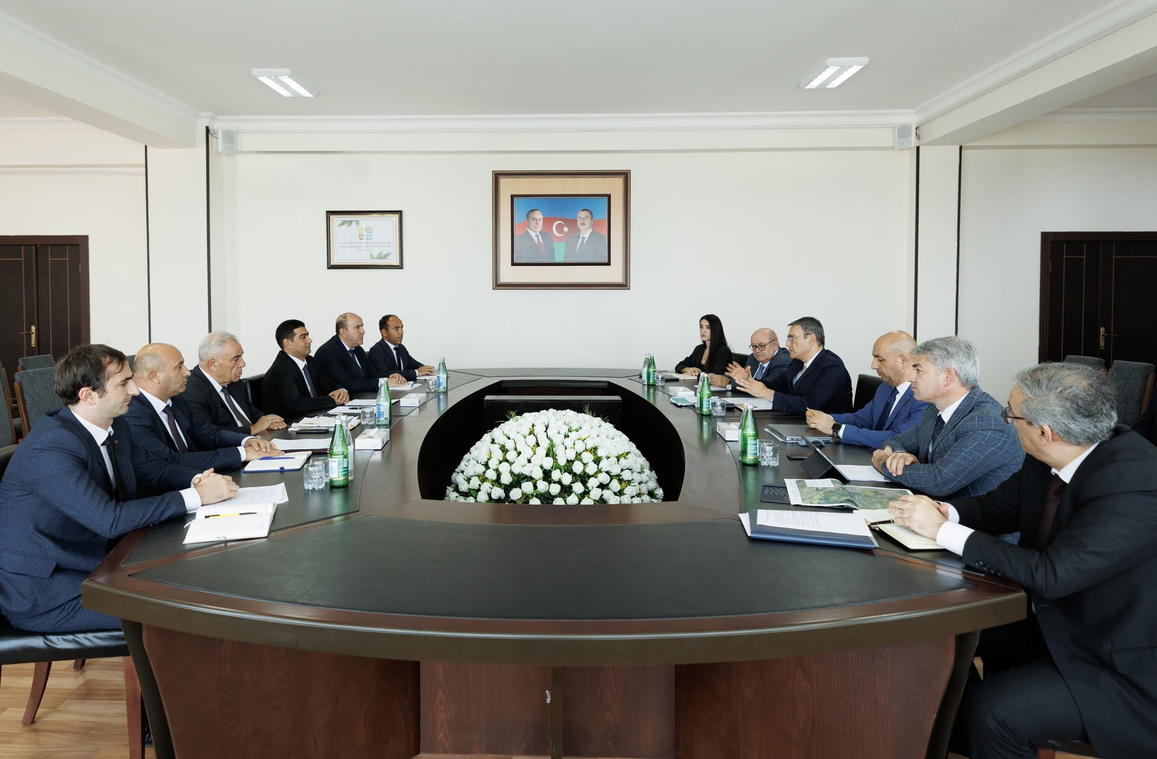 "AzerGold" QSC və Naxçıvan MR-in Ekologiya və Təbii Sərvətlər Nazirliyi arasında görüş keçirilib