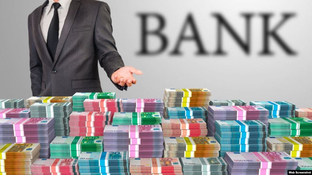 Azərbaycanda əhalinin banklardakı əmanətlərinin məbləği 11,2 % artıb