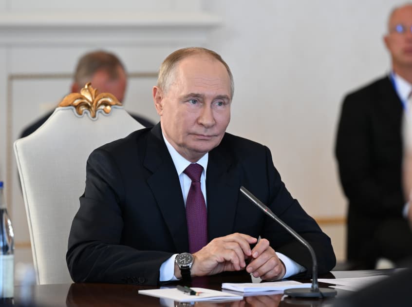 4 milyarddan bir az çox yaxşı rəqəmdir - Putin