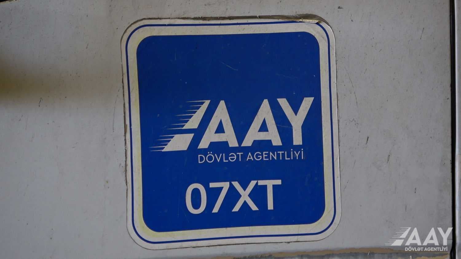Tunellərin və tuneldaxili yol elementlərinin təmizlənməsi işləridavam etdirilir -
FOTO