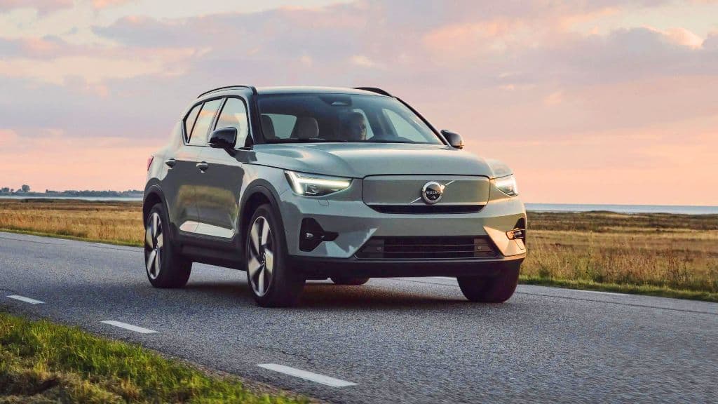Volvo Türkiyədə sedan modellərinin satışını dayandırır