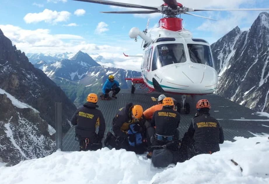 Monblan zirvəsində itkin düşən italiyalı və koreyali alpinistlərin meyitləri tapılıb