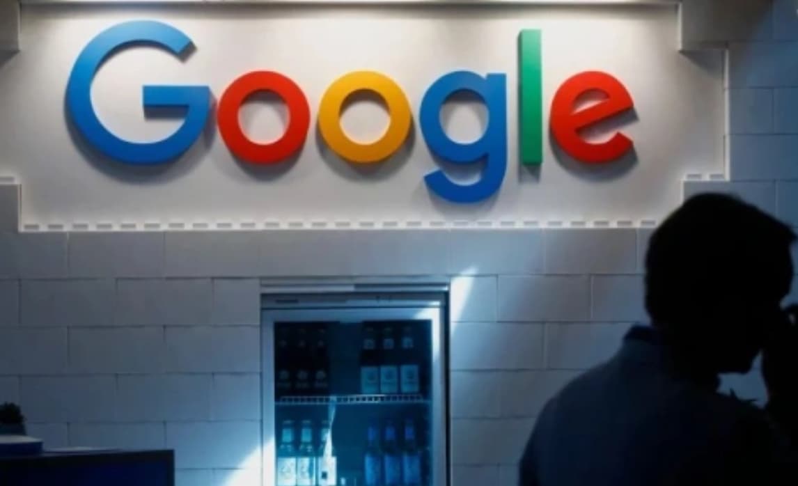 Google şahmat tacı uğrunda matçın titul sponsoru oldu