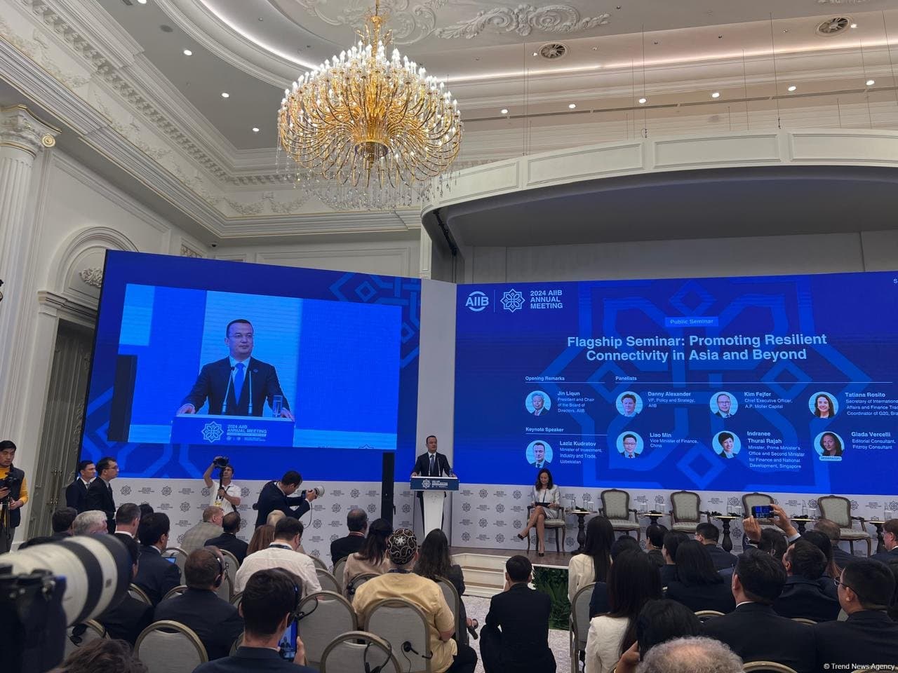 Sinqapur AIIB-ni yaranan problemlərə innovativ həllərlə cavab verməyə davam etməyə təşviq edir