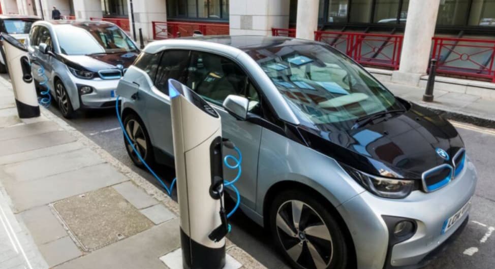 Qlobal elektromobil satışları yeni rekord qırıb