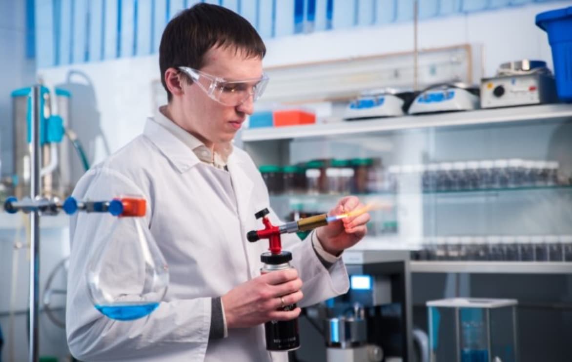 Gənclik laboratoriyaları ilk 4 ilin işinə yekun vurub